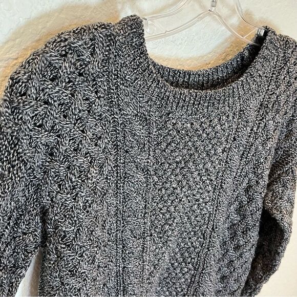 Trina Turk Merino Wool Cable Knit 3/4 Sleeve Sweater in Dark Grey size P (small) - Picture 4 of 9